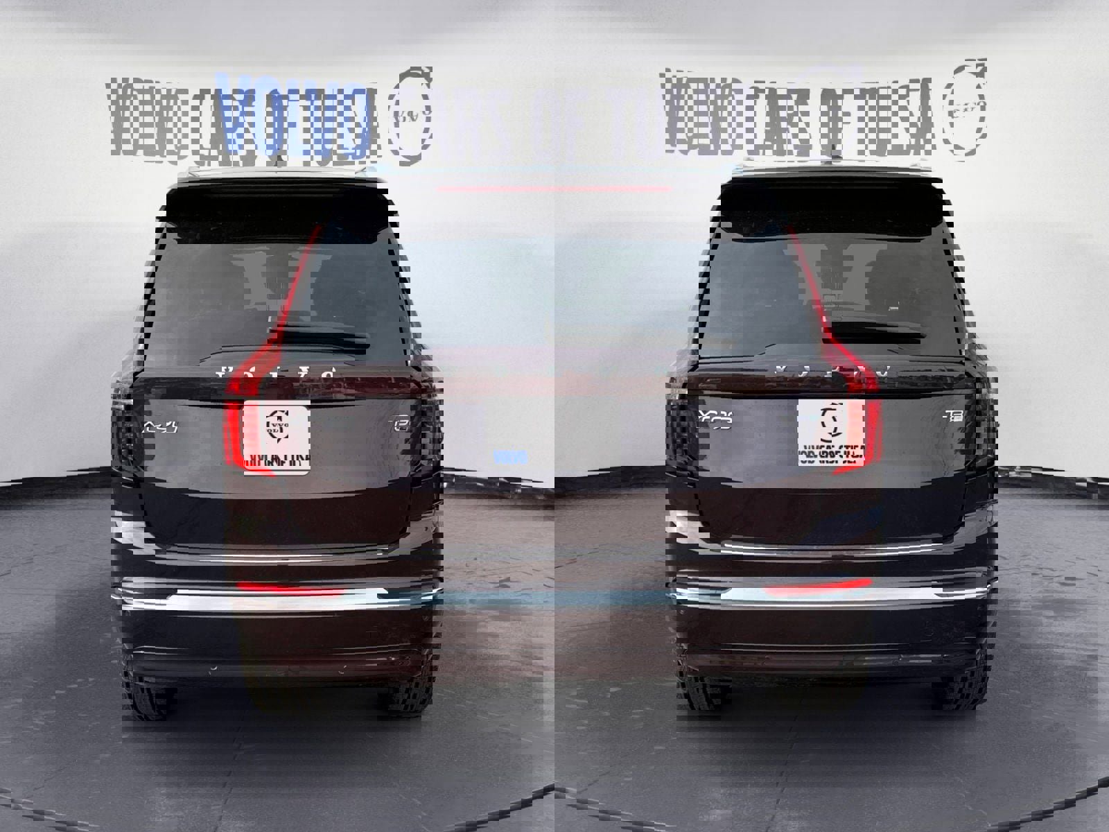 New 2025 Volvo XC90 T8 Core image 4