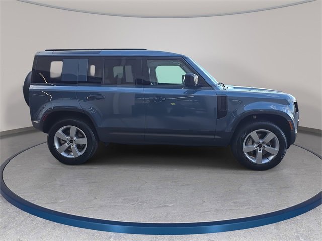 New 2026 Land Rover Defender 110 S image 4