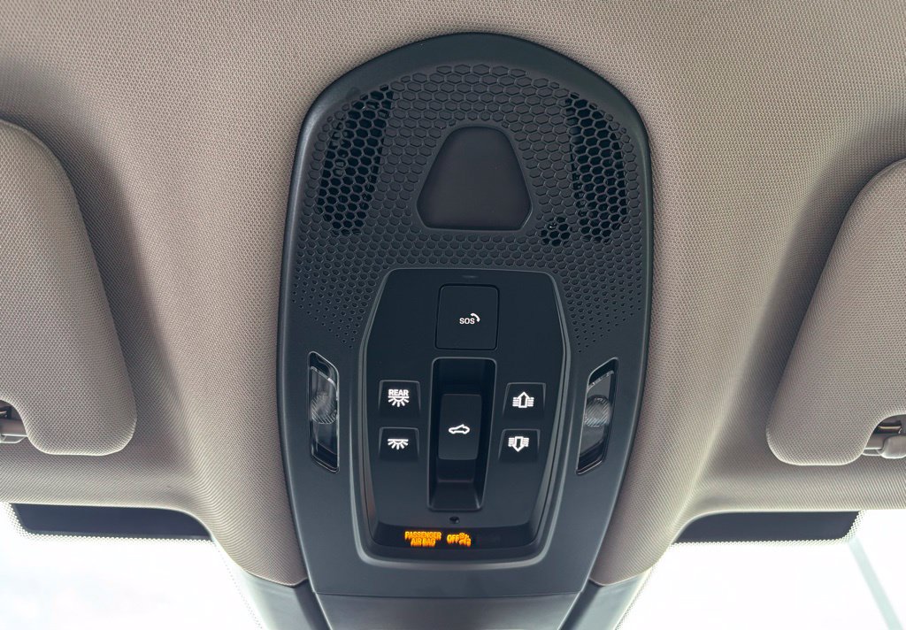 Certified 2025 Porsche Panamera 4 AWD/4WD image 33