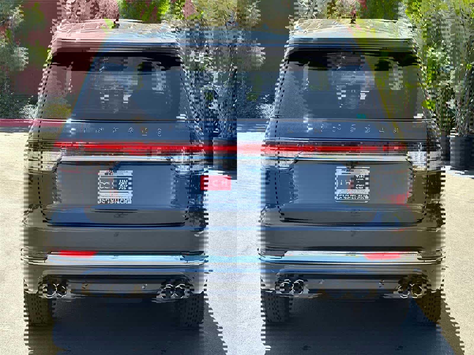 Used 2023 Lincoln Aviator Black Label w/ Dynamic Handling Package image 5