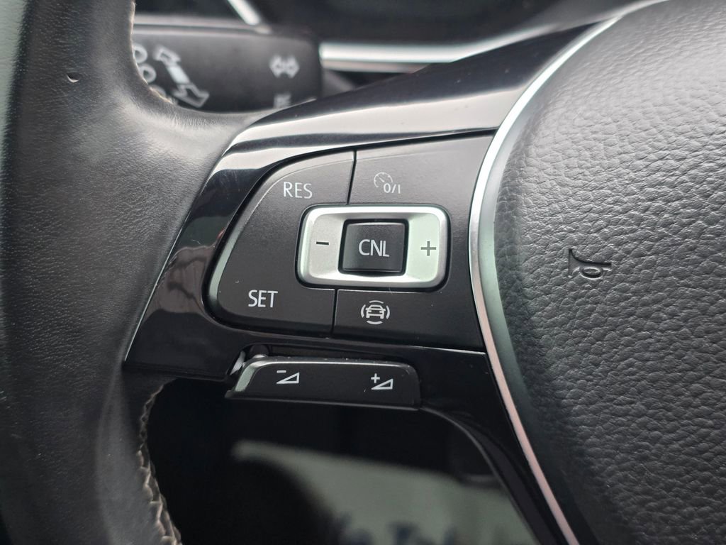 Used 2020 Volkswagen Jetta R-Line image 34