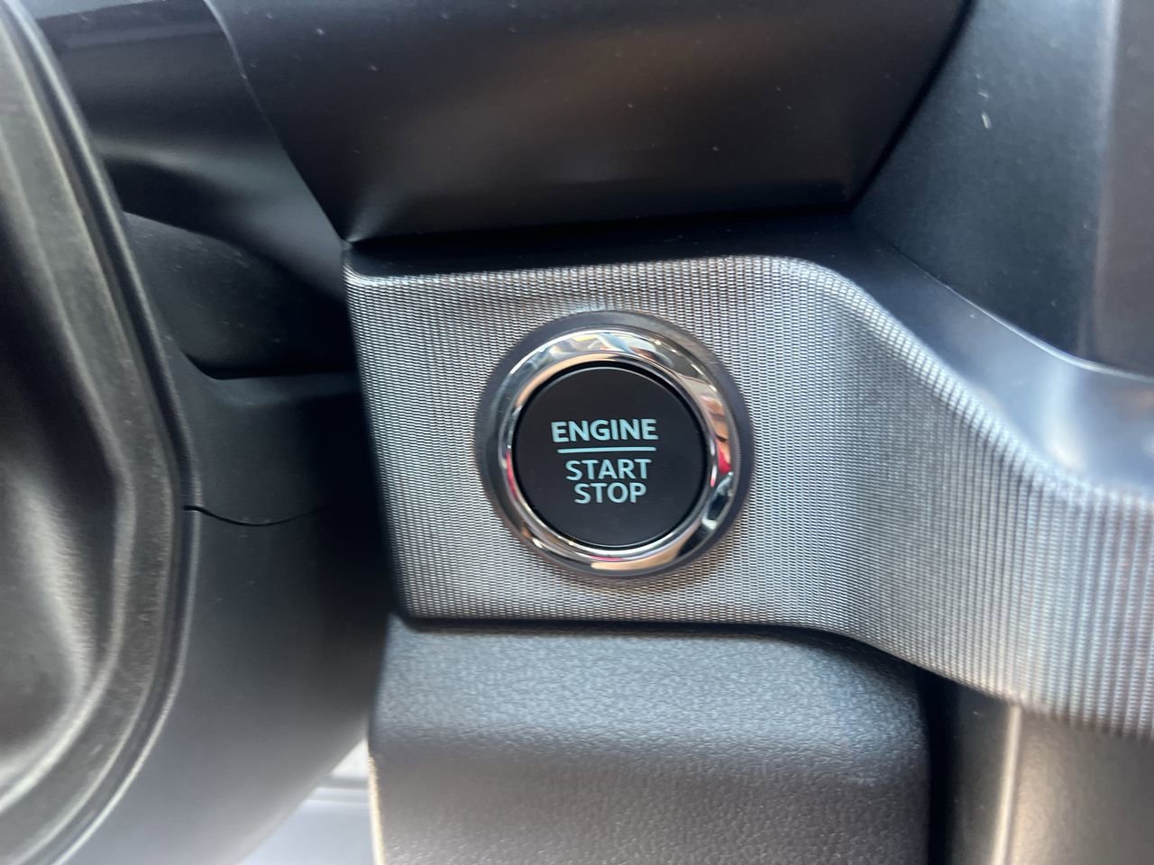 New 2026 Ford F250 Platinum w/ FX4 Off-Road Package image 34