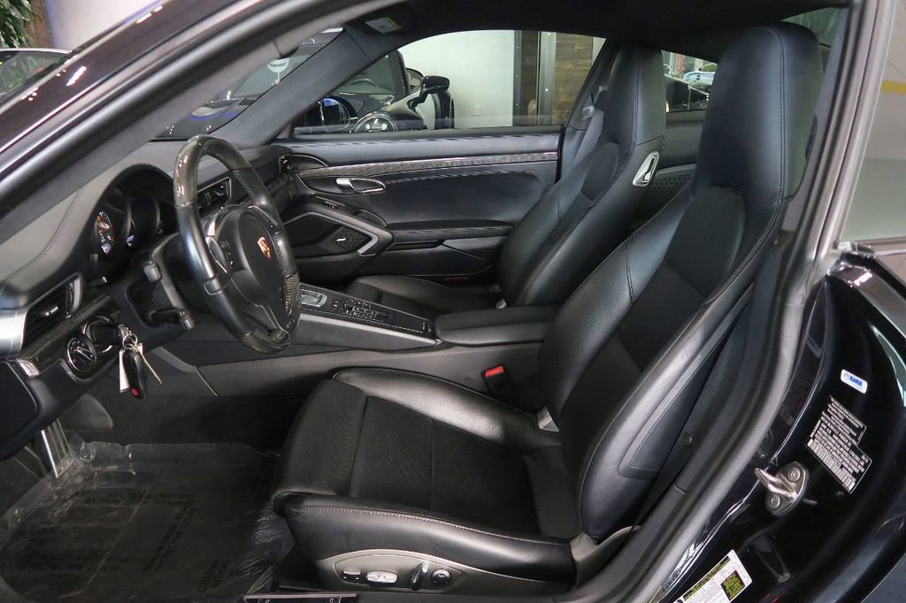 Used 2016 Porsche 911 Carrera 4 GTS image 13
