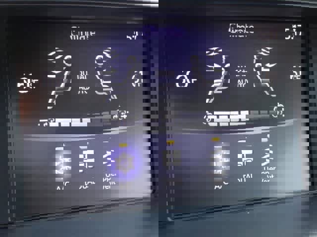 Used 2018 INFINITI Q70 L 3.7 image 28