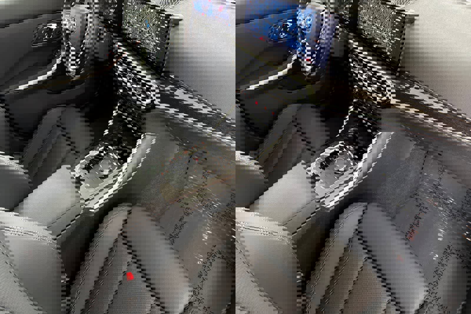 Certified 2024 BMW 330i Sedan w/ Convenience Package image 15