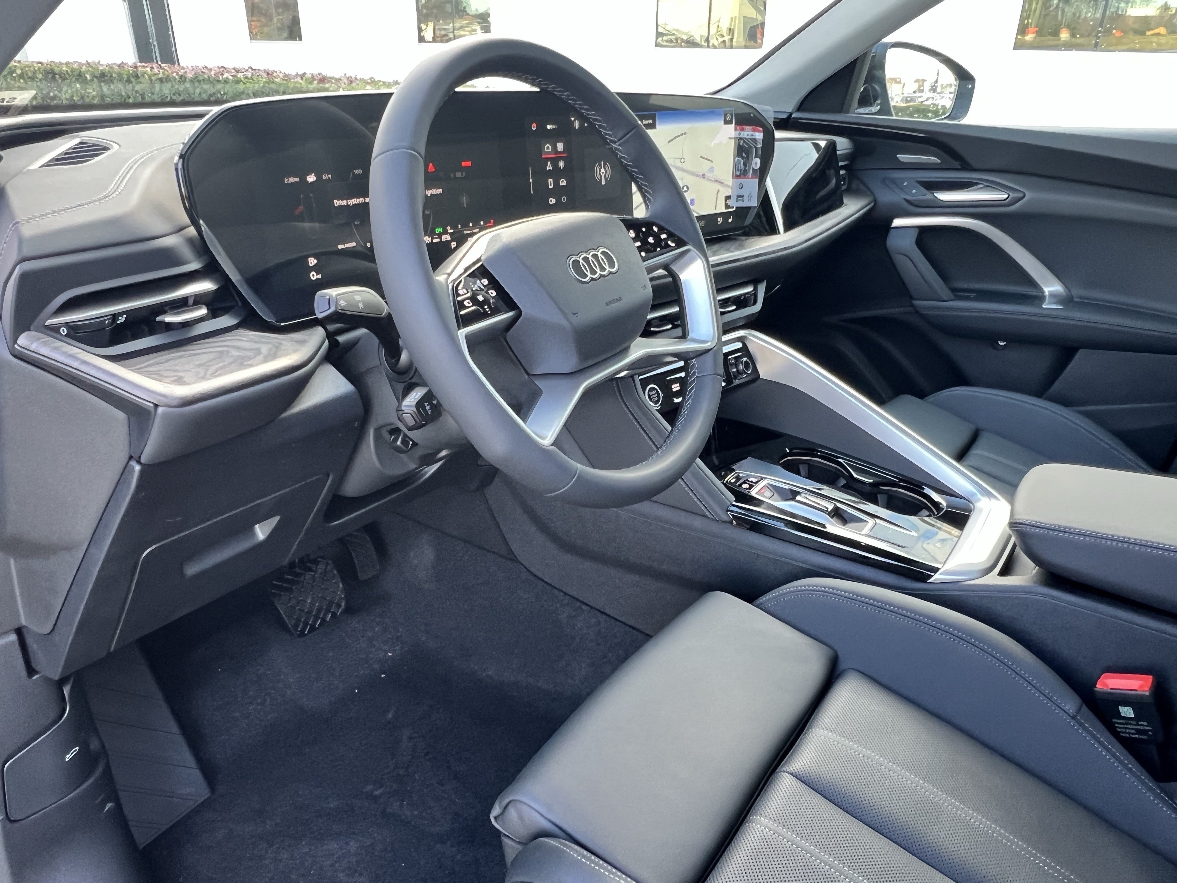 Used 2025 Audi Q5 Premium w/ Premium Plus AWD/4WD image 16