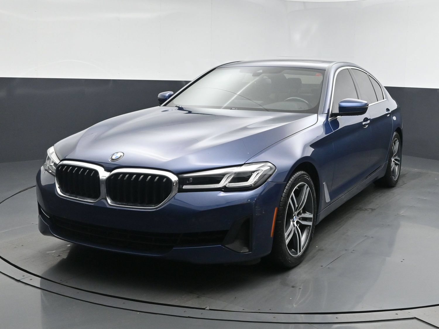 Used 2021 BMW 530i xDrive w/ Convenience Package