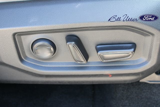 Used 2024 Toyota Tundra Limited w/ Power Package AWD/4WD image 12