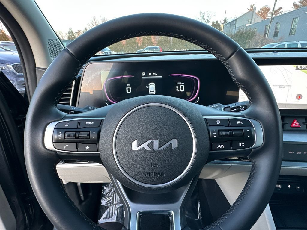 Certified 2024 Kia Sportage EX image 25