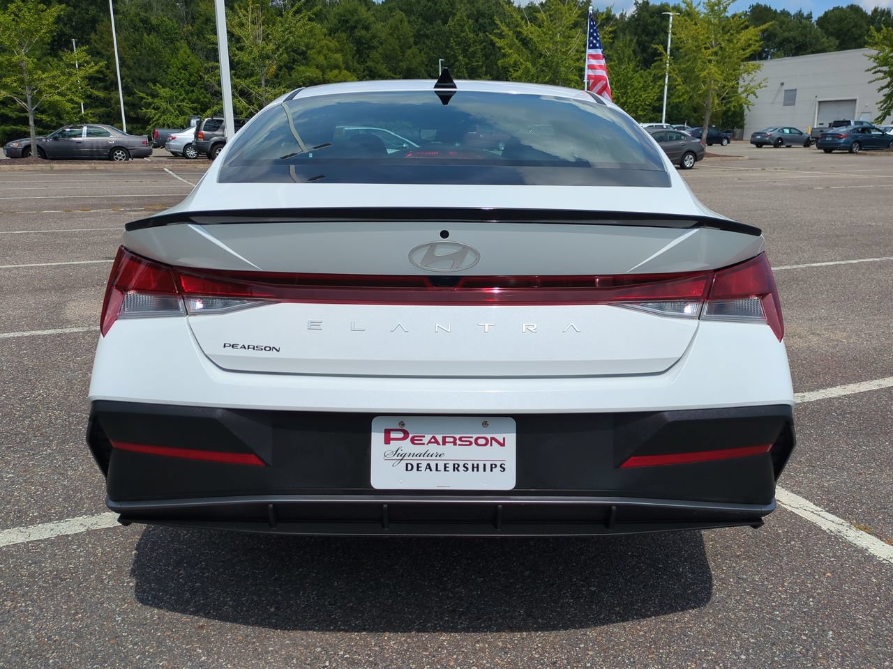 Used 2026 Hyundai Elantra Sport FWD image 5