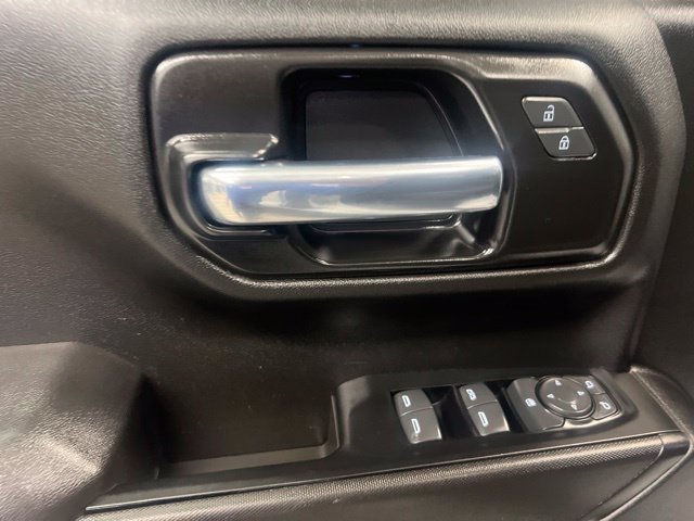 Used 2022 Chevrolet Silverado 1500 Custom Trail Boss AWD/4WD image 23