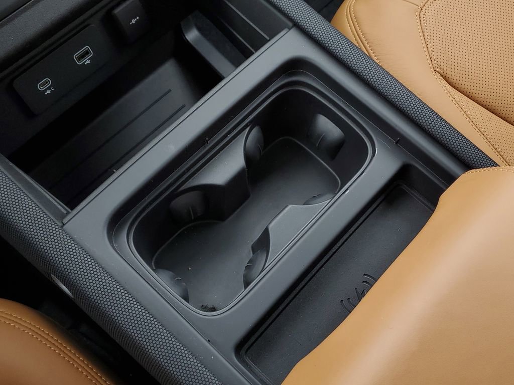 Used 2024 Land Rover Defender 110 Carpathian Edition image 28