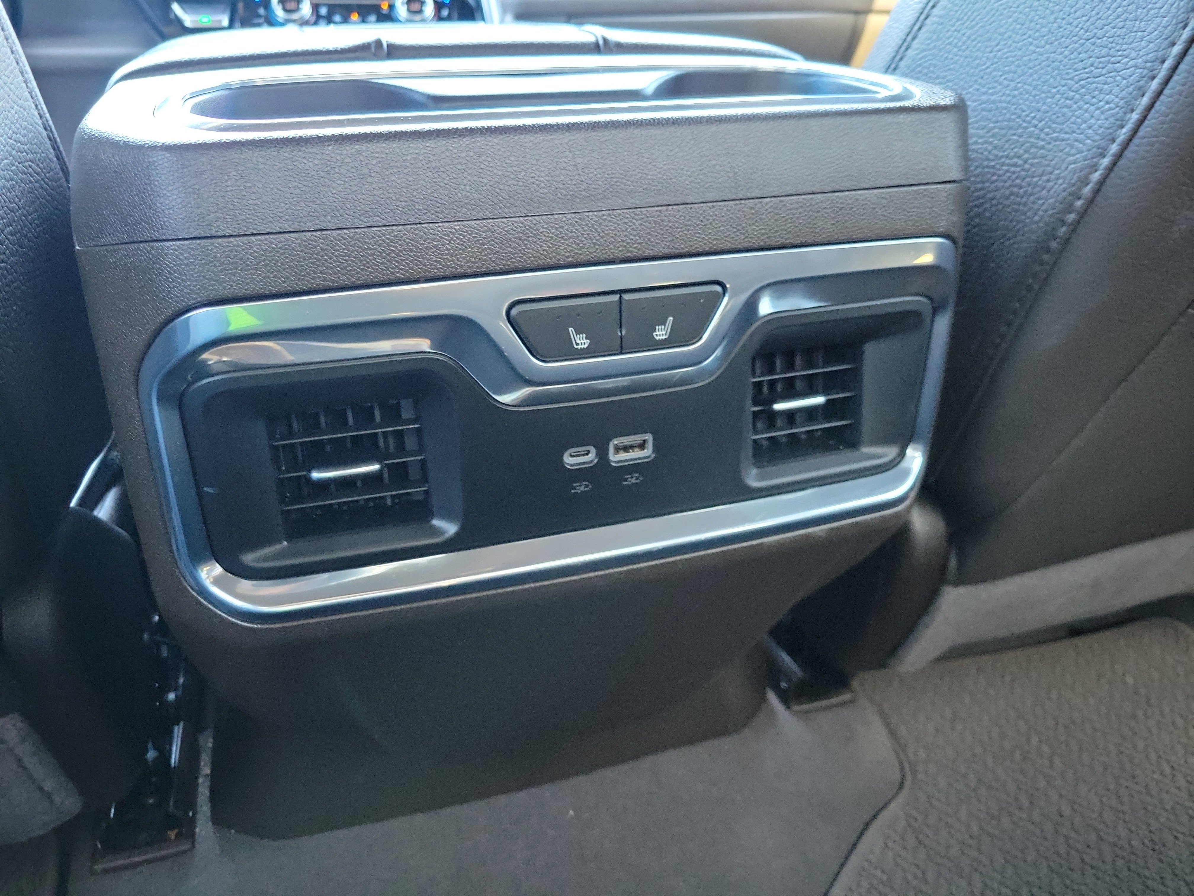 Certified 2024 GMC Sierra 2500 Denali w/ Denali Reserve Package image 15