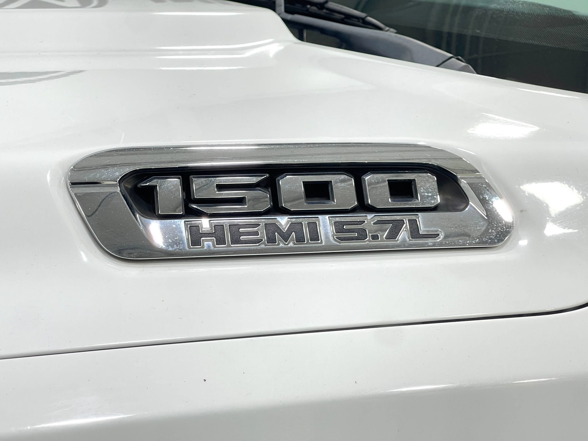 Used 2020 RAM 1500 Laramie AWD/4WD image 38