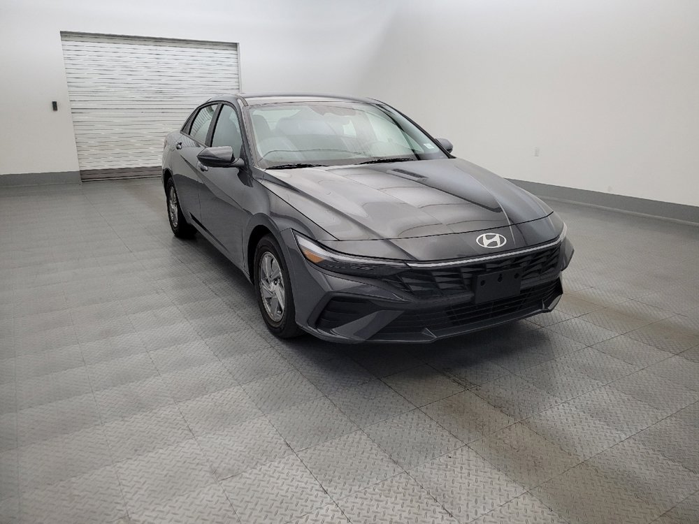 Used 2024 Hyundai Elantra SE FWD image 13