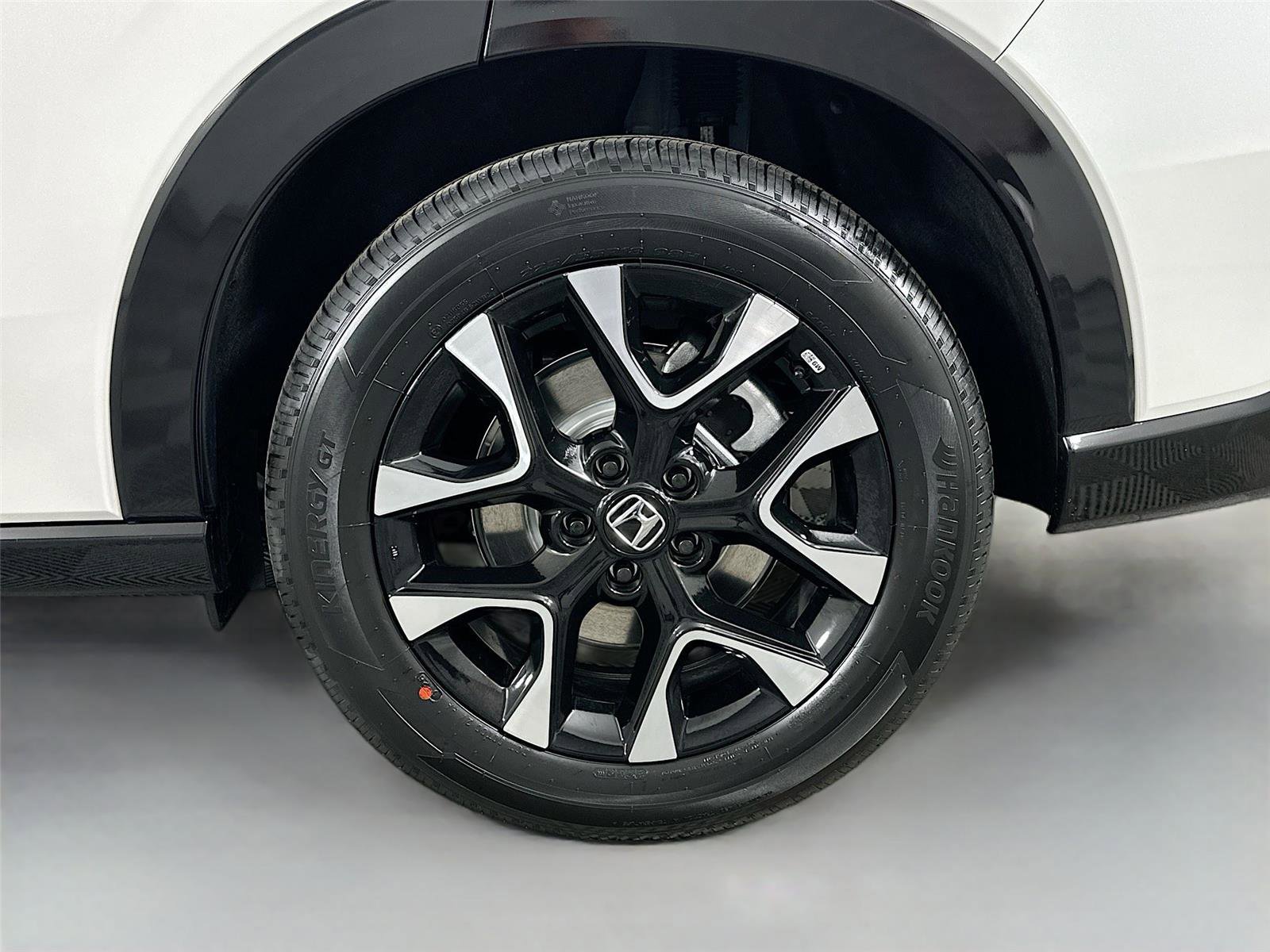 New 2026 Honda HR-V EX-L image 30