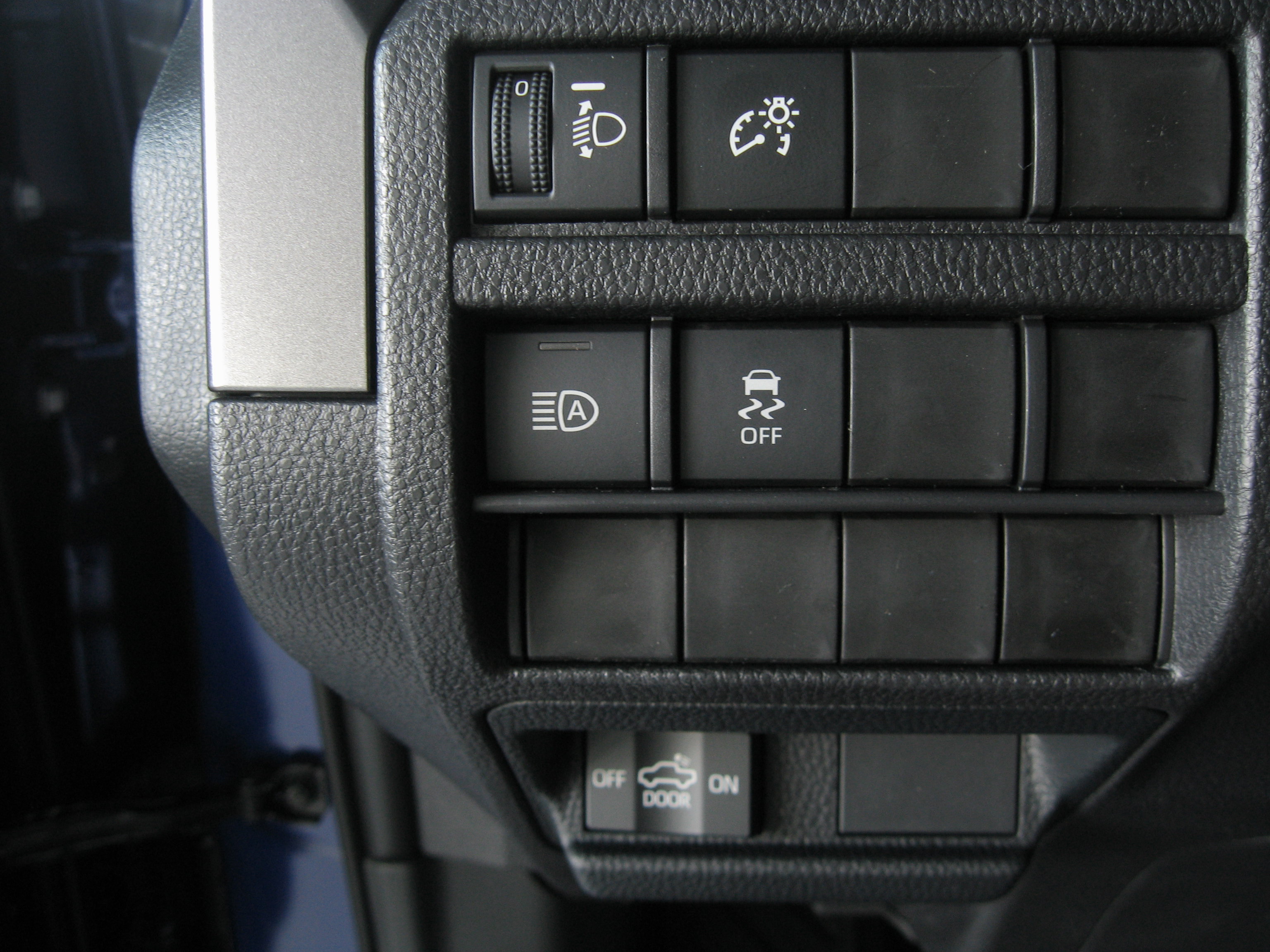 New 2025 Toyota Tacoma TRD Off-Road image 17