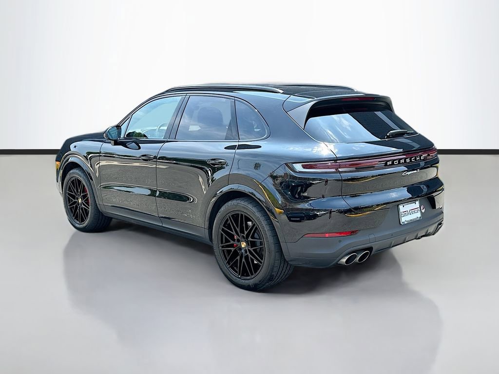 Certified 2024 Porsche Cayenne S AWD/4WD image 3