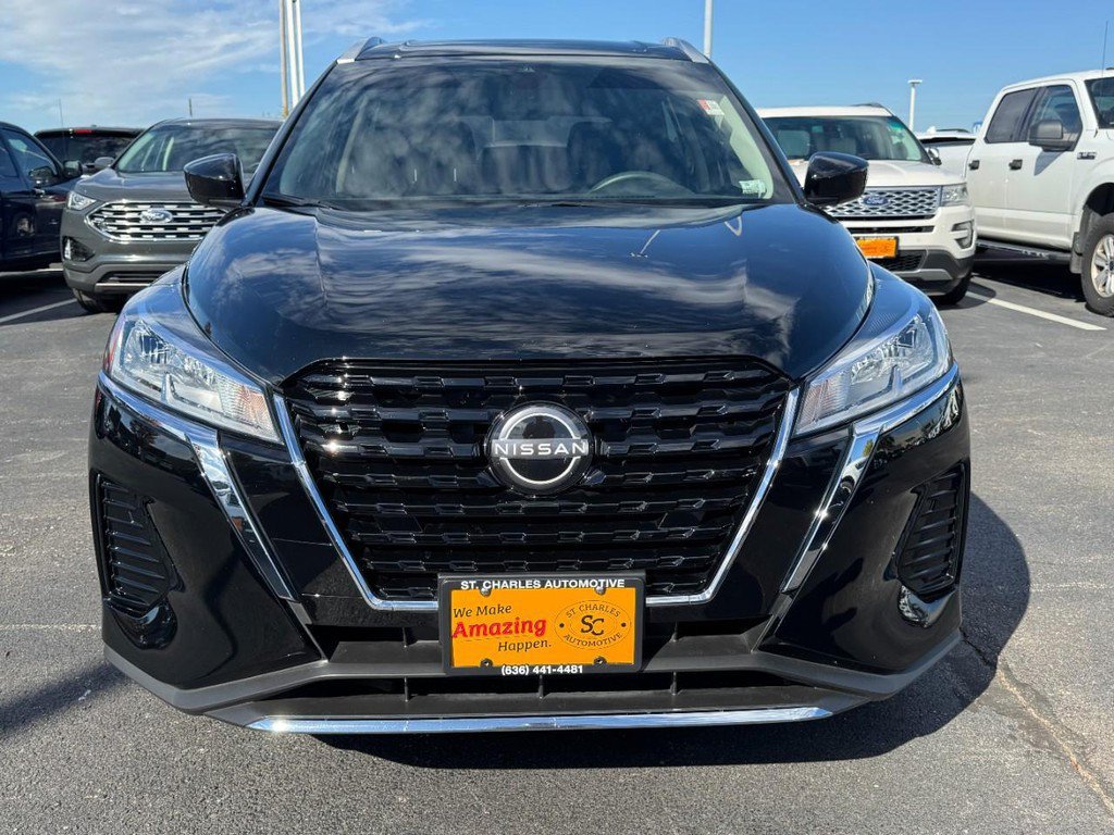 Certified 2024 Nissan Kicks SV FWD image 9