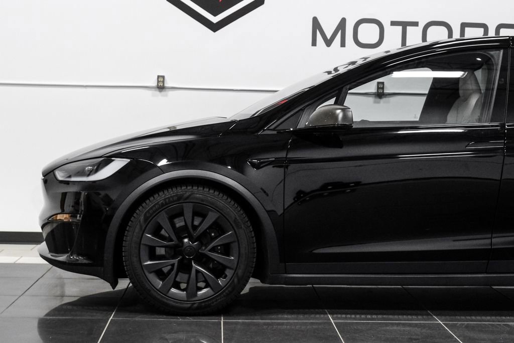 Used 2023 Tesla Model X image 18