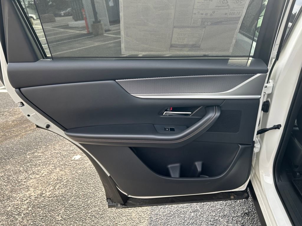 New 2025 MAZDA CX-90 Plug-In Hybrid w/ Premium Plus image 26
