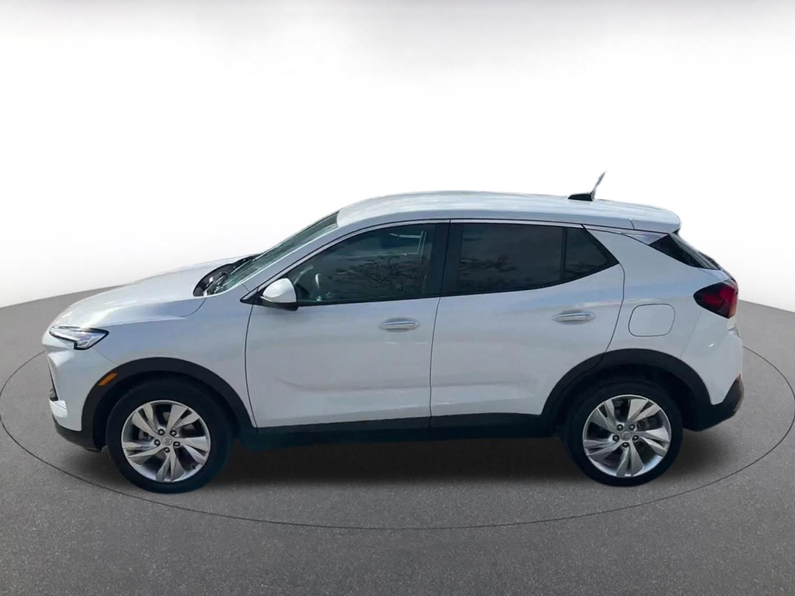 Used 2025 Buick Encore GX Preferred FWD image 9
