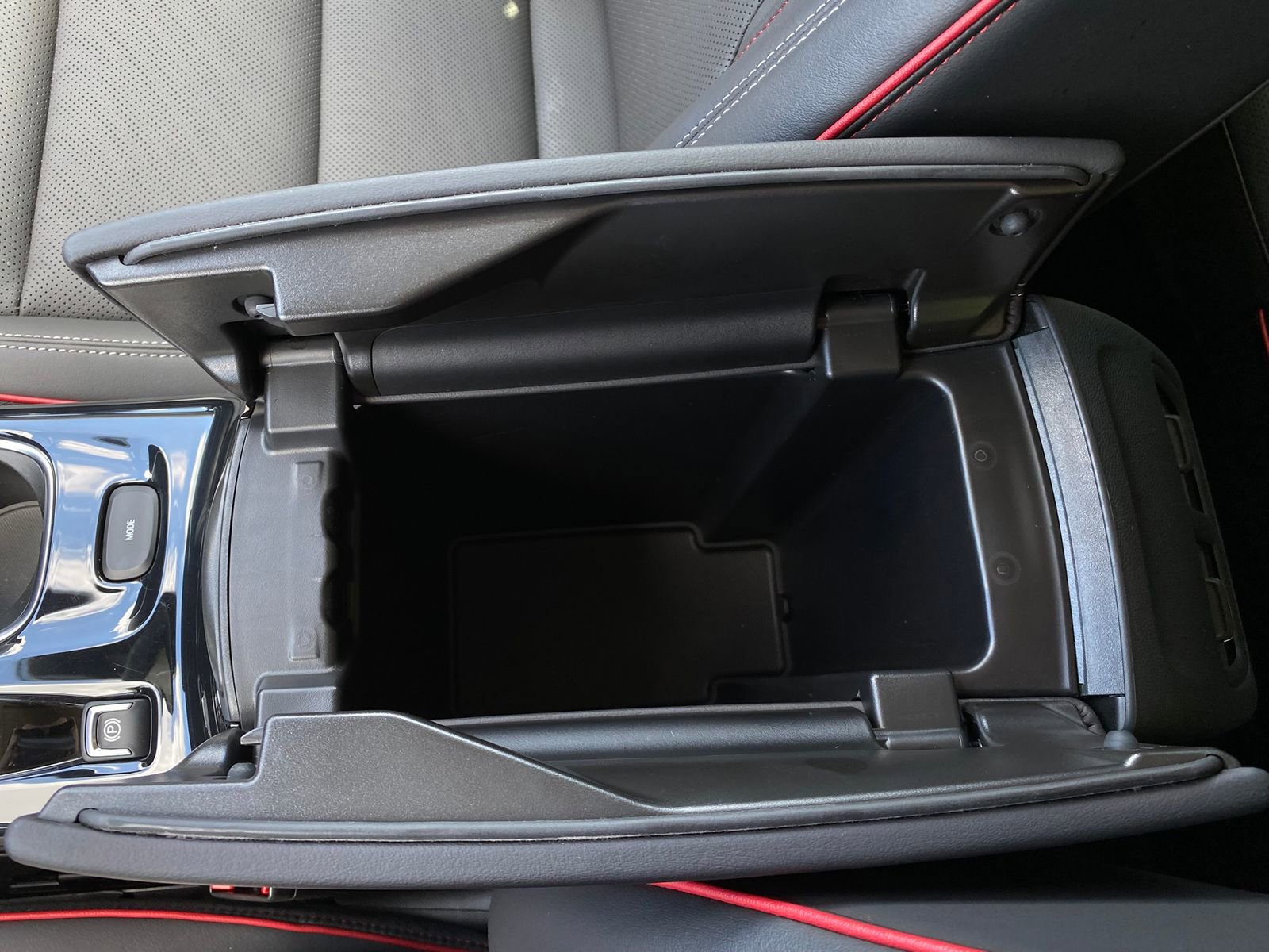 Used 2023 Buick Envision Essence w/ Sport Touring Package image 18