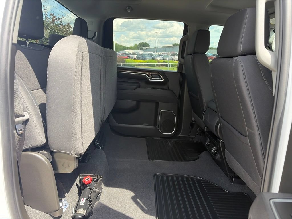 Used 2025 Chevrolet Silverado 2500 LT w/ Convenience Package AWD/4WD image 37