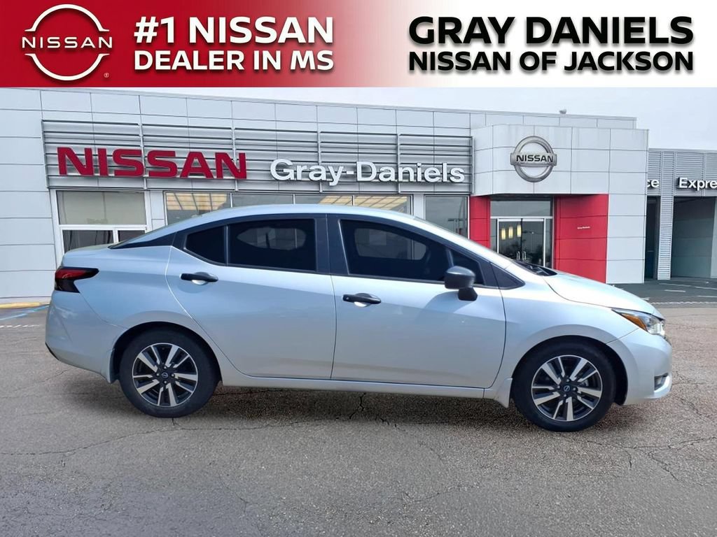 Used 2025 Nissan Versa S w/ S Plus Package FWD video 2