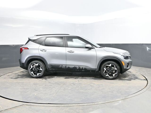 Used 2025 Kia Seltos S image 12