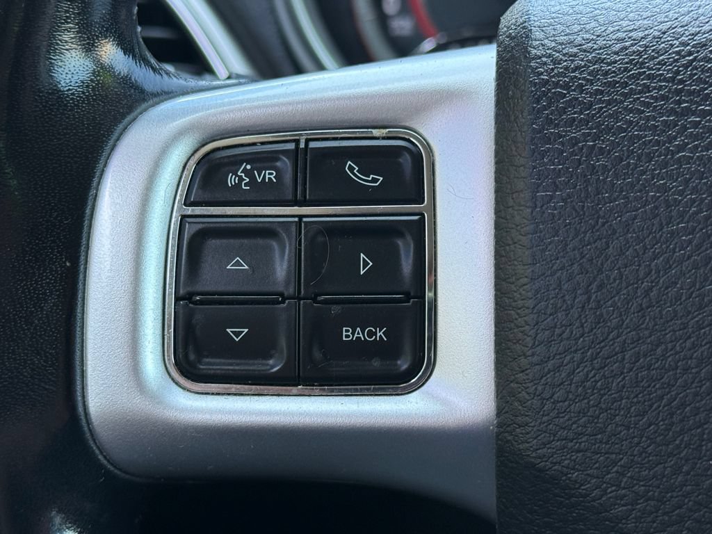 Used 2018 Dodge Journey SE w/ Connectivity Group FWD image 19