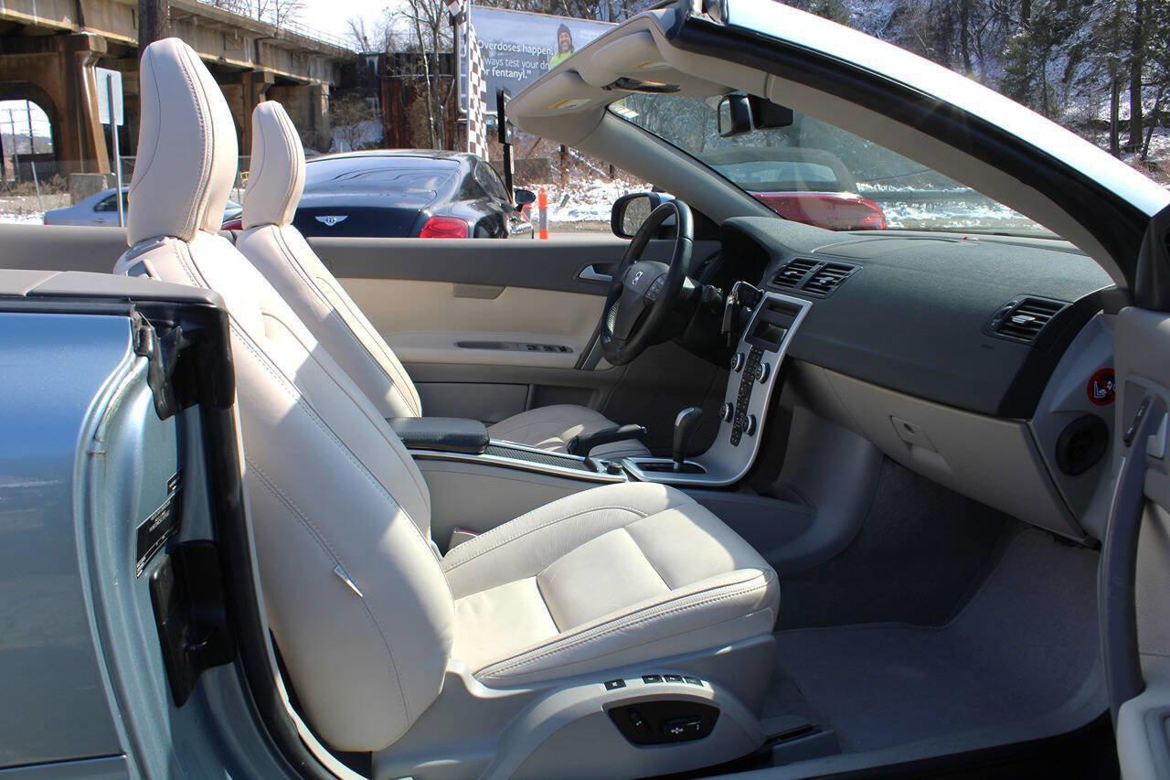 Used 2012 Volvo C70 T5 image 40