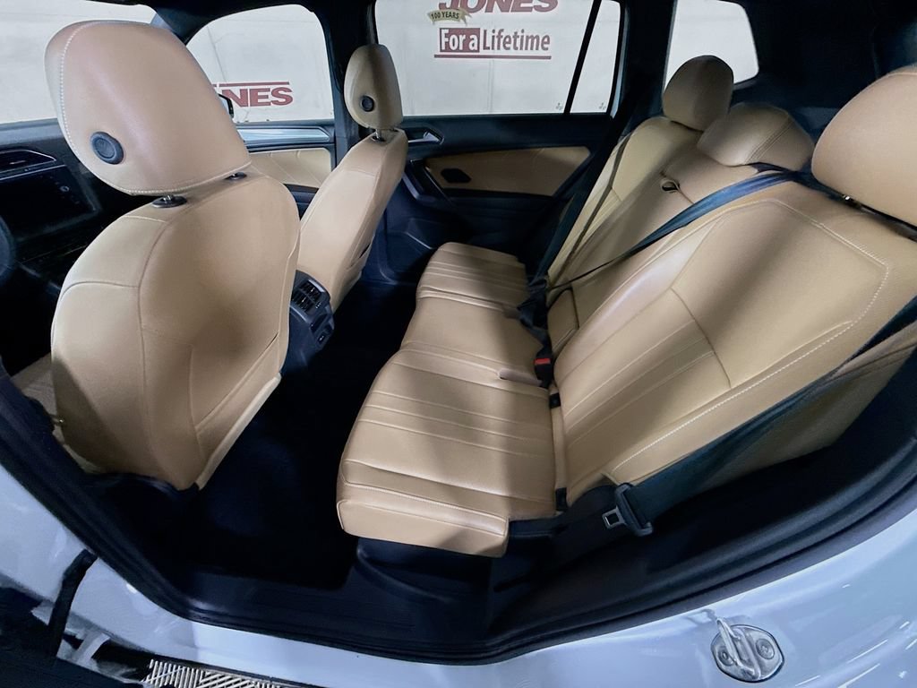 Used 2024 Volkswagen Tiguan SE AWD/4WD image 26