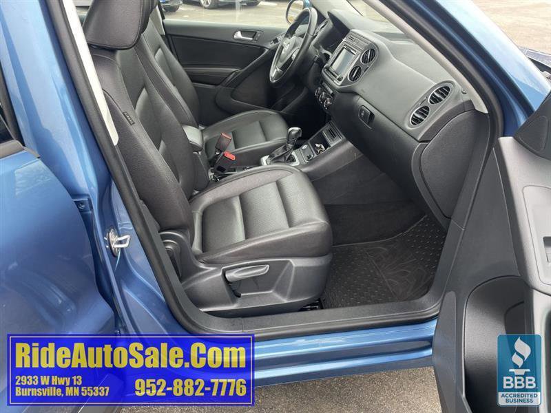 Used 2017 Volkswagen Tiguan S image 14