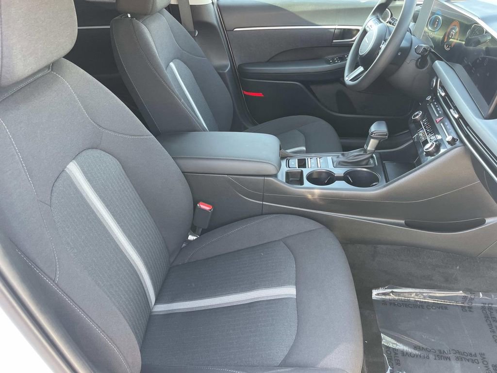 Certified 2025 Hyundai Sonata SE image 26