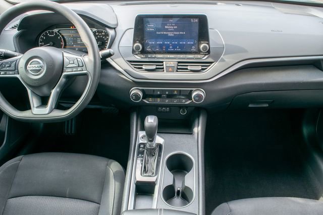 Used 2022 Nissan Altima 2.5 SV image 12