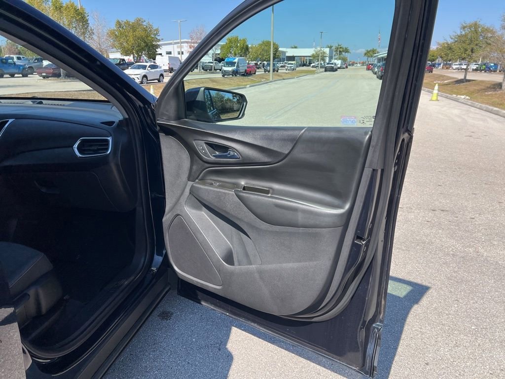 Used 2021 Chevrolet Equinox LT image 50