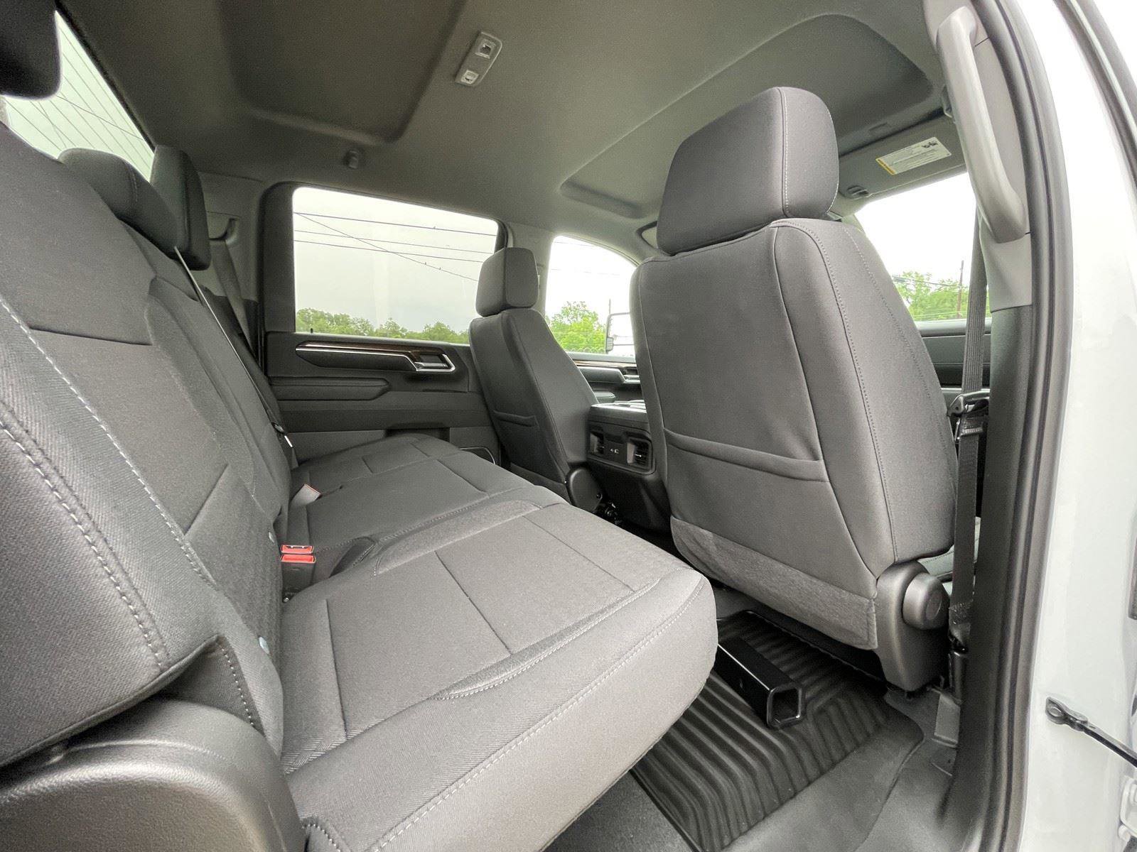 Used 2025 Chevrolet Silverado 2500 LT w/ Convenience Package AWD/4WD image 44