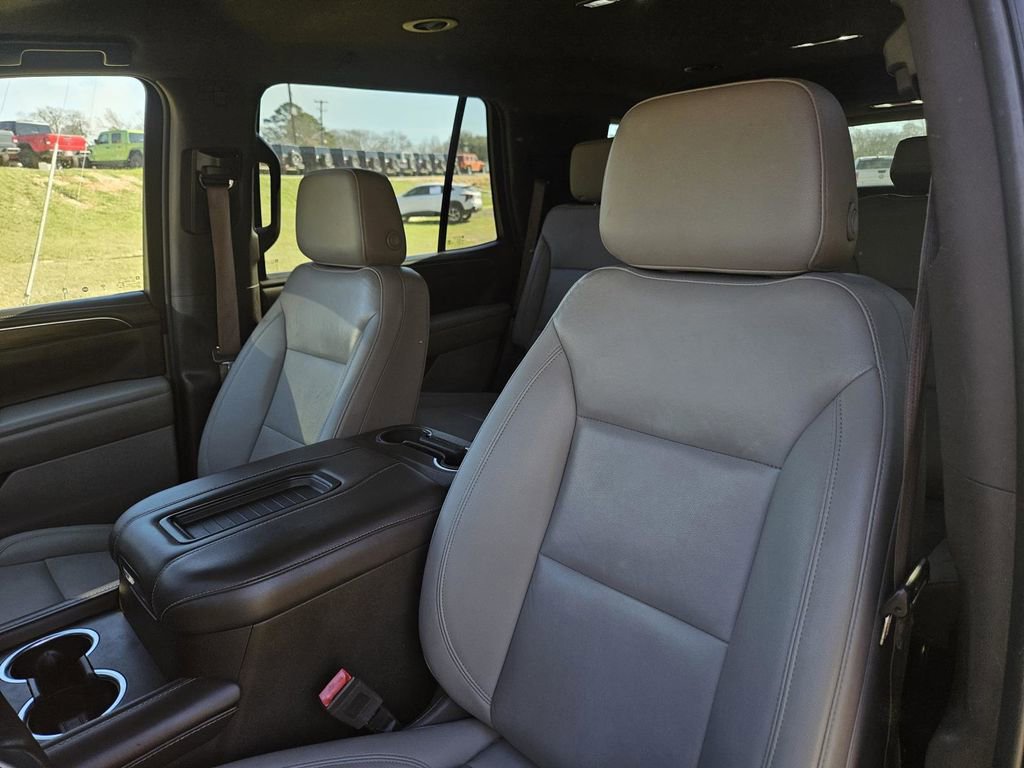 Used 2022 Chevrolet Tahoe LT w/ Luxury Package image 15