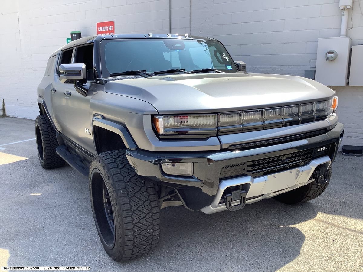 Used 2026 GMC Hummer EV SUV AWD/4WD image 4