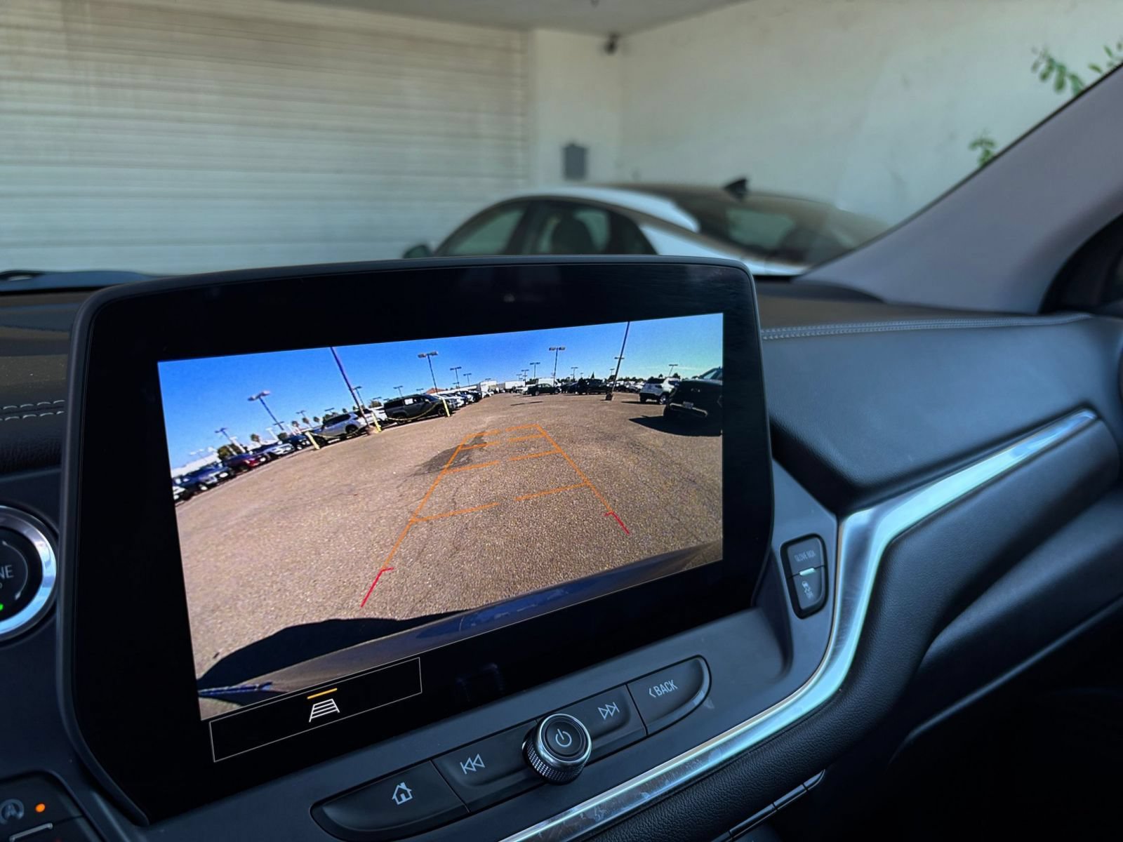 Used 2025 Chevrolet Blazer LT FWD image 24