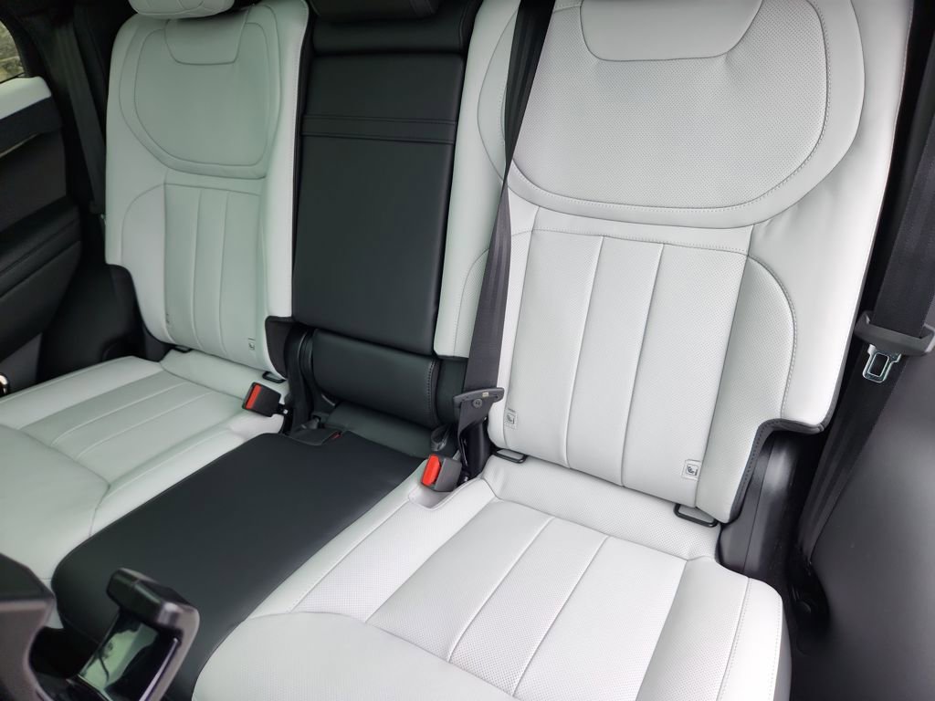 New 2026 Land Rover Range Rover Sport Dynamic SE AWD/4WD image 25