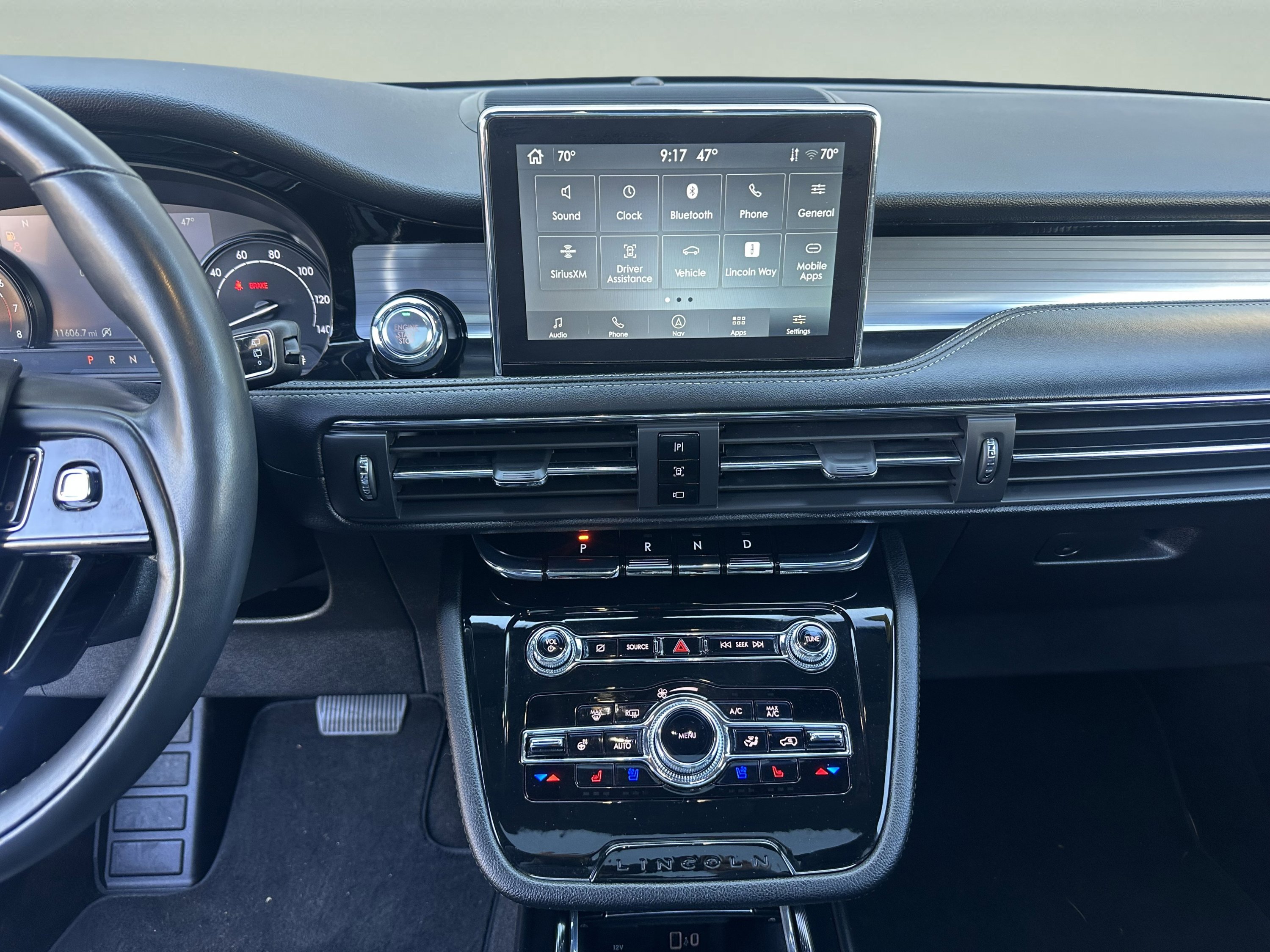 Used 2022 Lincoln Corsair AWD w/ Premium Package image 14