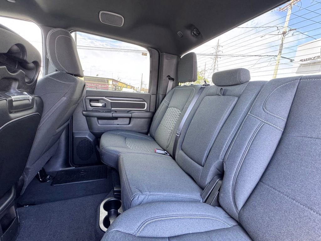 Used 2025 RAM 2500 Big Horn AWD/4WD image 18