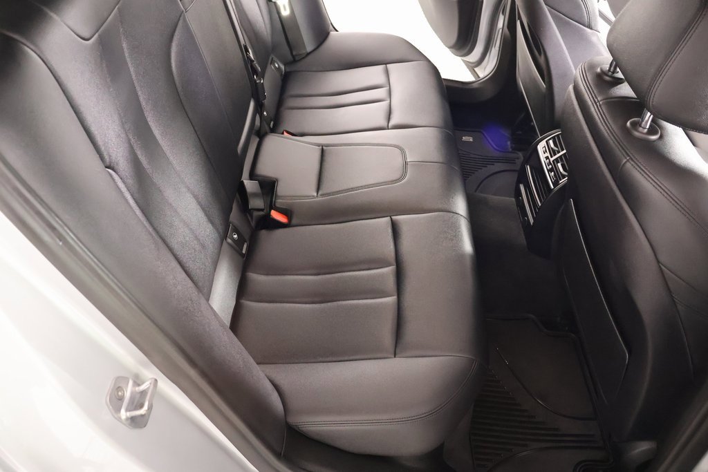 Used 2019 BMW 530i w/ Premium Package image 16