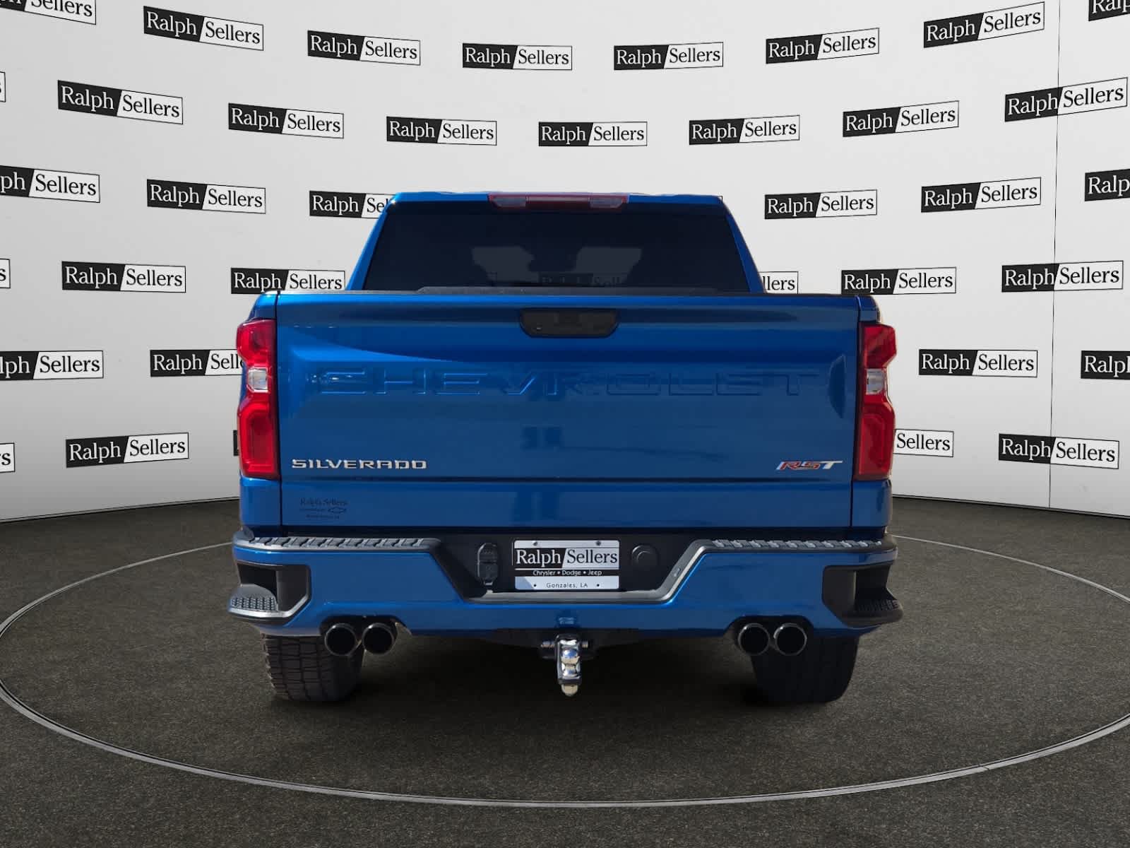 Used 2023 Chevrolet Silverado 1500 RST AWD/4WD image 5