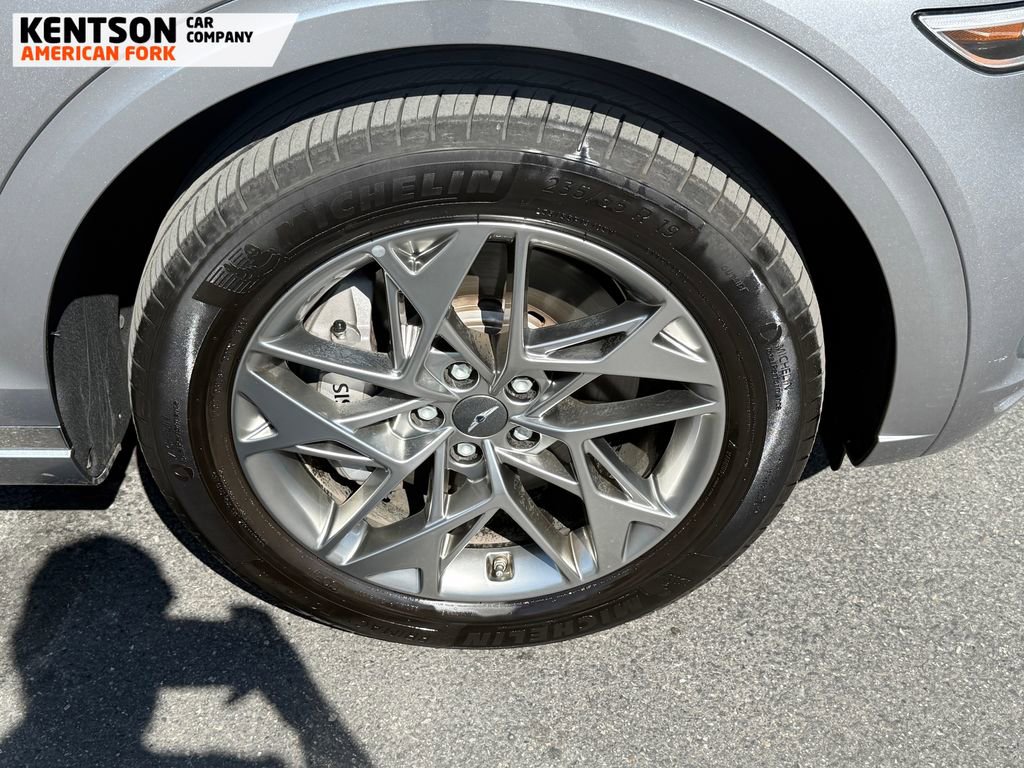 Used 2025 Genesis GV70 2.5T image 16