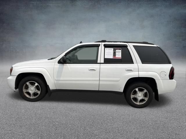 Used 2008 Chevrolet TrailBlazer LT w/ Sun And Sound Package AWD/4WD image 10