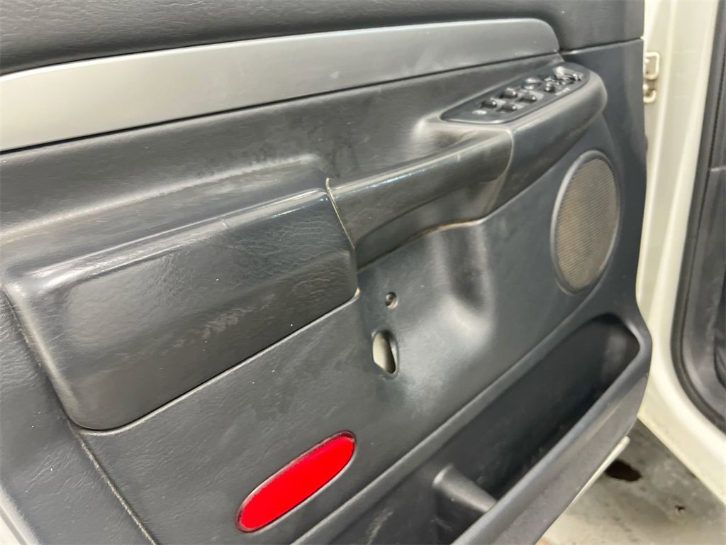 Used 2004 Dodge Ram 3500 Truck SLT w/ Sport Appearance Group image 25