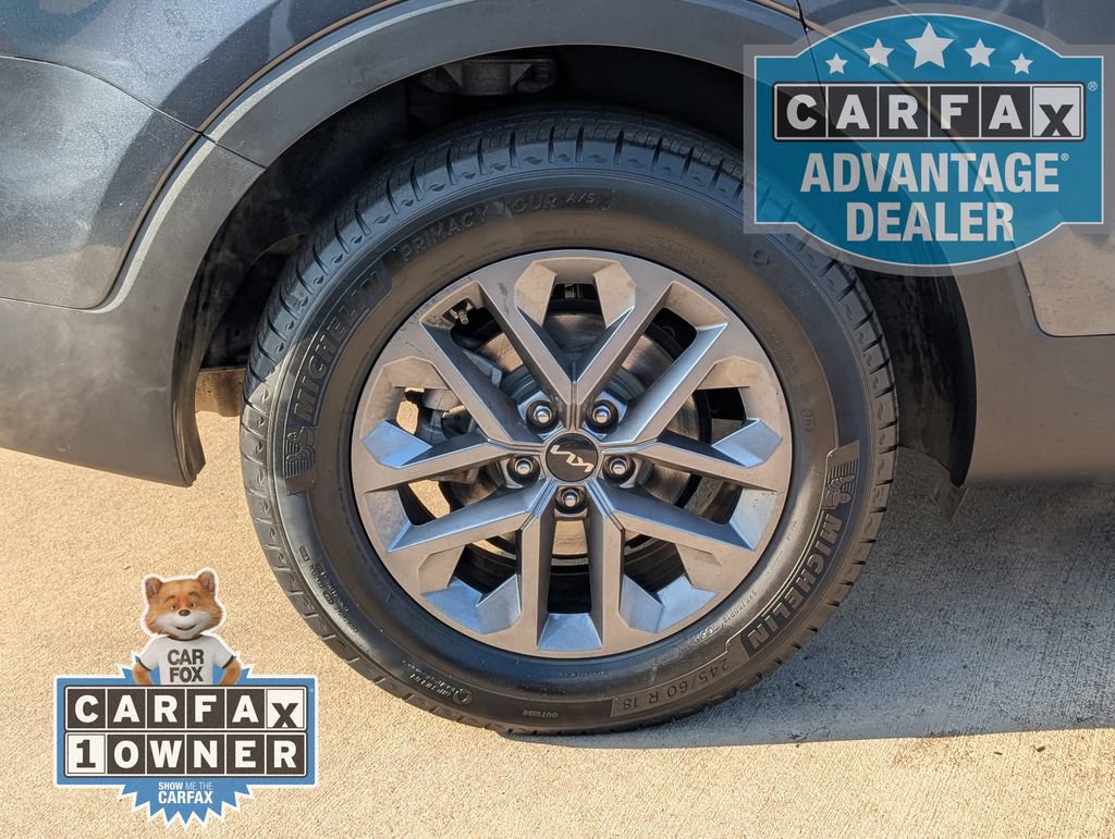 Used 2023 Kia Telluride LX AWD/4WD image 3